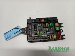 Gebruikte Zekeringkast BMW 4 serie Gran Coupe (F36) 418i 1.5 TwinPower Turbo 12V Prijs € 45,00 Margeregeling aangeboden door Renkens Auto-Onderdelen B.V.