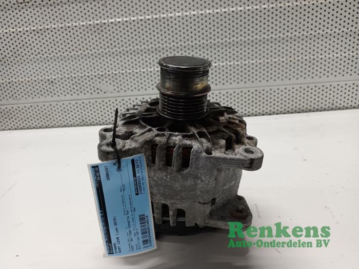 Gebruikte Dynamo Seat Leon (5FB) 1.4 TSI ACT 16V Prijs € 35,00 Margeregeling aangeboden door Renkens Auto-Onderdelen B.V.