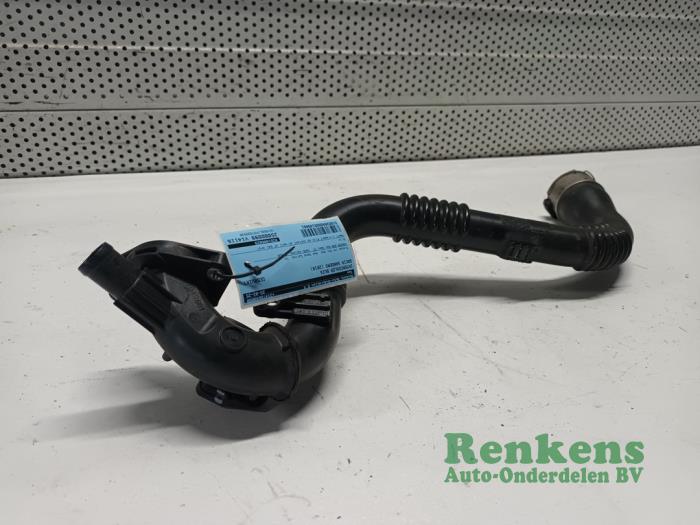 Gebruikte Intercooler Buis Dacia Sandero II 0.9 TCE 12V Prijs € 30,00 Margeregeling aangeboden door Renkens Auto-Onderdelen B.V.