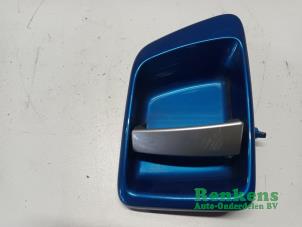 Gebruikte Schuifdeurgreep rechts Peugeot 1007 (KM) 1.6 GTI,Gentry 16V Prijs € 40,00 Margeregeling aangeboden door Renkens Auto-Onderdelen B.V.