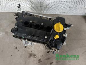 Gebruikte Motor Nissan Micra (K14) 1.0 12V Prijs op aanvraag aangeboden door Renkens Auto-Onderdelen B.V.