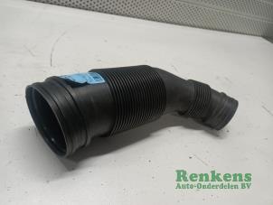 Gebruikte Aanzuigslang Lucht Volkswagen Polo V (6R) 1.8 GTI 16V Prijs € 20,00 Margeregeling aangeboden door Renkens Auto-Onderdelen B.V.