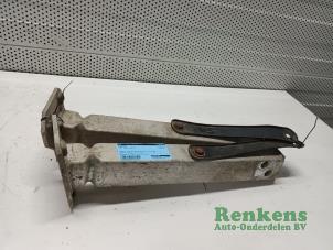 Gebruikte Subframe Fiat 500L (199) 1.6 D 16V Multijet Prijs € 75,00 Margeregeling aangeboden door Renkens Auto-Onderdelen B.V.