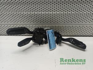 Gebruikte Stuurkolomschakelaar Audi A4 Avant Quattro (B8) 3.0 TDI 245 V6 24V Prijs € 100,00 Margeregeling aangeboden door Renkens Auto-Onderdelen B.V.