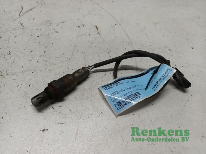 Gebruikte Lambda Sonde Renault Twingo II (CN) 1.2 16V Prijs € 20,00 Margeregeling aangeboden door Renkens Auto-Onderdelen B.V.