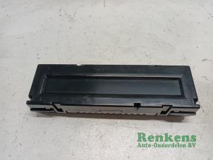 Gebruikte Display Interieur Opel Meriva 1.4 Turbo 16V ecoFLEX Prijs € 30,00 Margeregeling aangeboden door Renkens Auto-Onderdelen B.V.