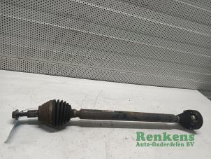 Gebruikte Homokineetas rechts-voor Seat Leon (5FB) 1.4 TSI 16V Prijs € 35,00 Margeregeling aangeboden door Renkens Auto-Onderdelen B.V.