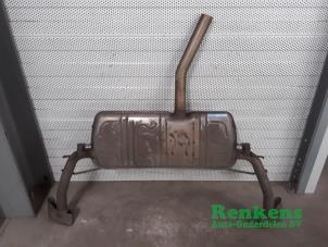 Gebruikte Uitlaat Einddemper Mercedes CLA (117.3) 1.6 CLA-180 16V Prijs op aanvraag aangeboden door Renkens Auto-Onderdelen B.V.