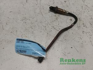 Gebruikte Lambda Sonde Renault Scénic III (JZ) 1.4 16V TCe 130 Prijs € 20,00 Margeregeling aangeboden door Renkens Auto-Onderdelen B.V.
