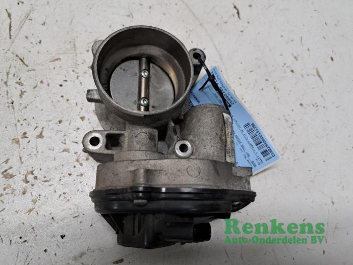 Gebruikte Gasklephuis Ford Focus C-Max 1.8 16V Prijs € 45,00 Margeregeling aangeboden door Renkens Auto-Onderdelen B.V.