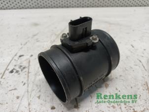 Gebruikte Luchtmassameter Opel Insignia Sports Tourer 2.0 Turbo 16V Ecotec Prijs € 35,00 Margeregeling aangeboden door Renkens Auto-Onderdelen B.V.