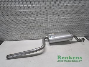Gebruikte Uitlaat Middendemper Ford Focus 1 1.6 16V Prijs € 45,00 Margeregeling aangeboden door Renkens Auto-Onderdelen B.V.
