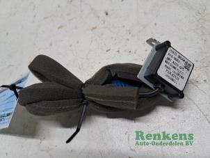 Gebruikte GPS Antenne Nissan Qashqai (J10) 1.6 16V Prijs € 50,00 Margeregeling aangeboden door Renkens Auto-Onderdelen B.V.