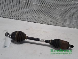 Gebruikte Cardanas links-voor (VWA) BMW X3 (F25) xDrive35d 24V Prijs € 125,00 Margeregeling aangeboden door Renkens Auto-Onderdelen B.V.