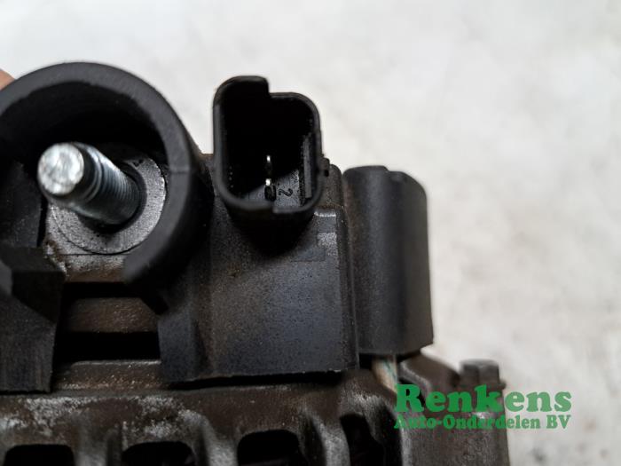 Dynamo van een Peugeot 307 SW (3H) 1.6 16V 2004