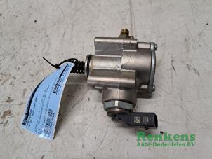 Gebruikte Hogedrukpomp Volkswagen Golf Plus (5M1/1KP) 1.6 FSI 16V Prijs € 95,00 Margeregeling aangeboden door Renkens Auto-Onderdelen B.V.