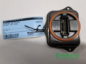 Gebruikte Computer Verlichting Volkswagen Golf VII (AUA) 2.0 GTI 16V Performance Package Prijs € 50,00 Margeregeling aangeboden door Renkens Auto-Onderdelen B.V.