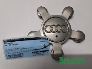 Gebruikte Naafkapje Audi A3 Sportback (8PA) 1.6 TDI 16V Prijs € 15,00 Margeregeling aangeboden door Renkens Auto-Onderdelen B.V.