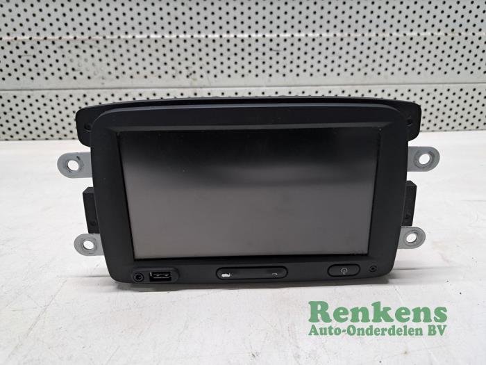 Gebruikte Display Interieur Renault Captur I (2R) 0.9 Energy TCE 12V Prijs op aanvraag aangeboden door Renkens Auto-Onderdelen B.V.
