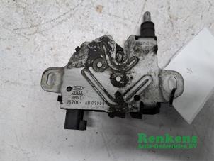 Gebruikte Motorkap Slotmechaniek Ford Focus C-Max 1.8 16V Prijs € 30,00 Margeregeling aangeboden door Renkens Auto-Onderdelen B.V.