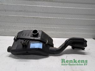 Gebruikte Luchtfilterhuis Chevrolet Spark (M300) 1.0 16V Bifuel Prijs € 45,00 Margeregeling aangeboden door Renkens Auto-Onderdelen B.V.