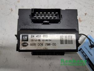 Gebruikte Trekhaak Module Opel Astra H (L48) 1.6 16V Twinport Prijs € 25,00 Margeregeling aangeboden door Renkens Auto-Onderdelen B.V.