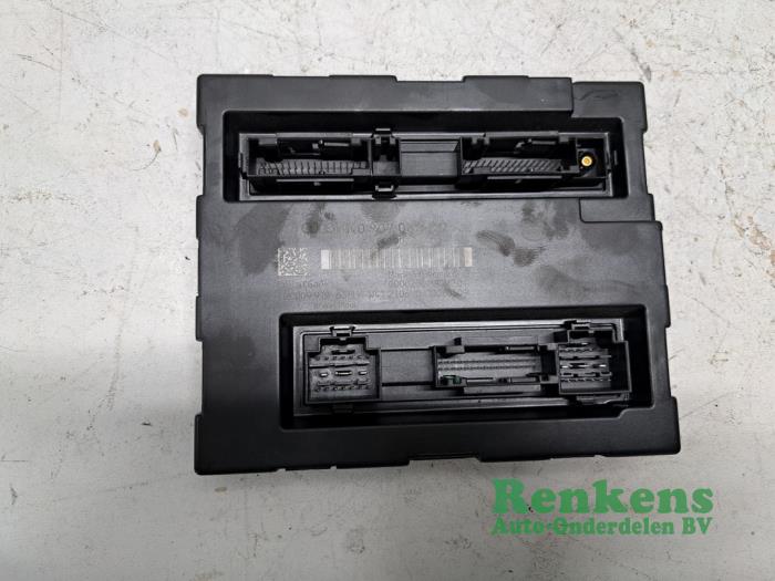 Gebruikte Computer Body Control Audi S5 Sportback (8TA) S5 3.0 TFSI V6 32V Prijs € 50,00 Margeregeling aangeboden door Renkens Auto-Onderdelen B.V.