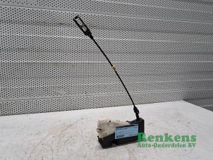 Gebruikte Slotmechaniek Portier 4Deurs rechts-achter Seat Alhambra (7V8/9) 2.0 Prijs € 25,00 Margeregeling aangeboden door Renkens Auto-Onderdelen B.V.