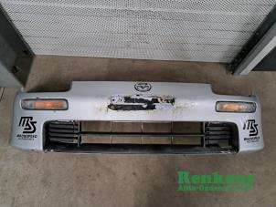 Gebruikte Bumper voor Mazda 323 F (BA14) 2.0i V6 24V GLX,GT Prijs op aanvraag aangeboden door Renkens Auto-Onderdelen B.V.