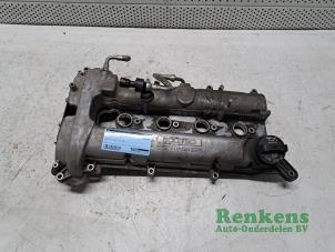 Gebruikte Kleppendeksel Opel Insignia Sports Tourer 2.0 Turbo 16V Ecotec Prijs op aanvraag aangeboden door Renkens Auto-Onderdelen B.V.