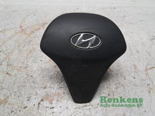 Gebruikte Airbag links (Stuur) Hyundai iX20 (JC) 1.6i 16V Prijs € 80,00 Margeregeling aangeboden door Renkens Auto-Onderdelen B.V.