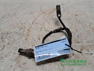 Gebruikte Lambda Sonde Volkswagen Polo V (6R) 1.2 TSI Prijs € 25,00 Margeregeling aangeboden door Renkens Auto-Onderdelen B.V.