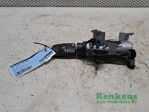 Gebruikte Sleutel + Contactslot Seat Altea (5P1) 1.6 Prijs € 65,00 Margeregeling aangeboden door Renkens Auto-Onderdelen B.V.