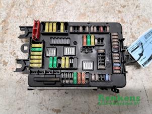 Gebruikte Zekeringkast BMW 1 serie (F20) 120i 2.0 16V Prijs € 25,00 Margeregeling aangeboden door Renkens Auto-Onderdelen B.V.
