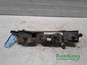 Gebruikte Ruitenwismotor + Mechaniek Suzuki Alto 1.0 12V Prijs € 120,00 Margeregeling aangeboden door Renkens Auto-Onderdelen B.V.