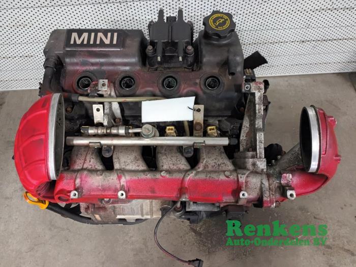 Motor van een MINI Mini Cooper S (R53) 1.6 16V 2004