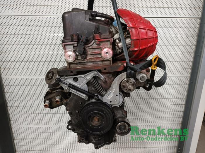 Motor van een MINI Mini Cooper S (R53) 1.6 16V 2004