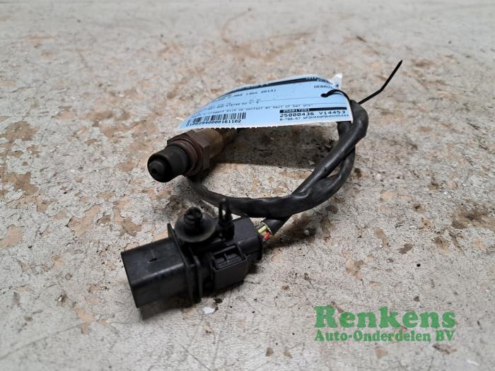 Gebruikte Lambda Sonde Ford Grand C-Max (DXA) 1.0 Ti-VCT EcoBoost 12V 125 Prijs € 25,00 Margeregeling aangeboden door Renkens Auto-Onderdelen B.V.