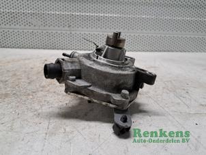 Gebruikte Vacuumpomp Rembekrachtiging Ford Grand C-Max (DXA) 1.0 Ti-VCT EcoBoost 12V 125 Prijs op aanvraag aangeboden door Renkens Auto-Onderdelen B.V.