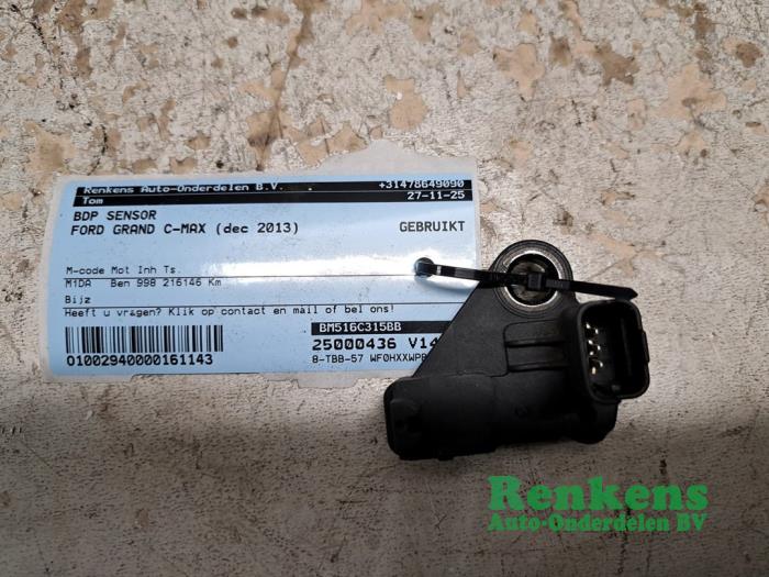 Gebruikte BDP Sensor Ford Grand C-Max (DXA) 1.0 Ti-VCT EcoBoost 12V 125 Prijs € 15,00 Margeregeling aangeboden door Renkens Auto-Onderdelen B.V.