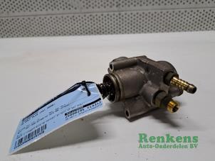 Gebruikte Hogedrukpomp Volkswagen Golf Plus (5M1/1KP) 1.6 FSI 16V Prijs € 95,00 Margeregeling aangeboden door Renkens Auto-Onderdelen B.V.