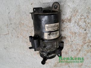 Gebruikte Servopomp Austin Mini Open (R52) 1.6 16V Cooper S Works Prijs op aanvraag aangeboden door Renkens Auto-Onderdelen B.V.