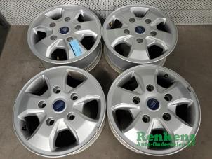 Gebruikte Velgen set Ford Transit Custom 2.0 TDCi 16V Eco Blue 105 Prijs op aanvraag aangeboden door Renkens Auto-Onderdelen B.V.