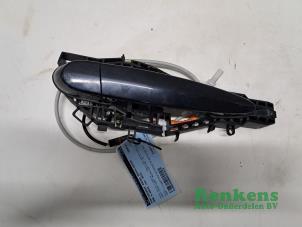 Gebruikte Deurgreep 4Deurs rechts-achter BMW 4 serie Gran Coupe (F36) 418i 1.5 TwinPower Turbo 12V Prijs op aanvraag aangeboden door Renkens Auto-Onderdelen B.V.