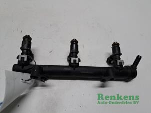 Gebruikte Injector (benzine injectie) Volkswagen Up! (121) 1.0 12V 60 Prijs € 35,00 Margeregeling aangeboden door Renkens Auto-Onderdelen B.V.