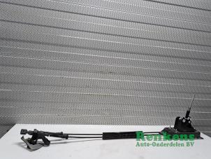 Gebruikte Versnellingspook Volkswagen T-Cross 1.0 TSI 95 12V Prijs € 100,00 Margeregeling aangeboden door Renkens Auto-Onderdelen B.V.