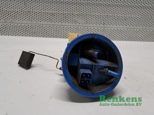 Gebruikte Benzinepomp BMW 3 serie (E36/2C) 318i Prijs € 45,00 Margeregeling aangeboden door Renkens Auto-Onderdelen B.V.