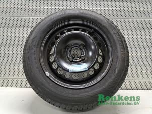 Gebruikte Reservewiel Opel Corsa D 1.4 16V Twinport Prijs € 50,00 Margeregeling aangeboden door Renkens Auto-Onderdelen B.V.
