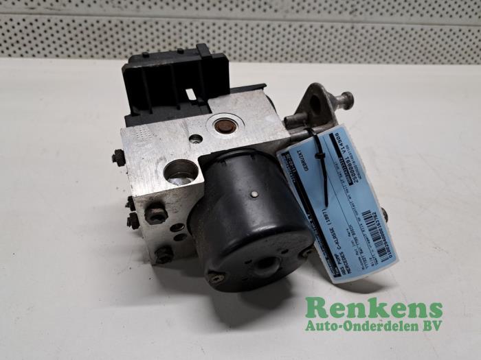 Gebruikte ABS Pomp Mercedes C (W202) 1.8 C-180 16V Prijs € 125,00 Margeregeling aangeboden door Renkens Auto-Onderdelen B.V.
