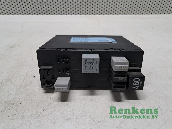 Gebruikte Computer Body Control Volkswagen Caddy III (2KA,2KH,2CA,2CH) 1.4 16V Prijs € 30,00 Margeregeling aangeboden door Renkens Auto-Onderdelen B.V.